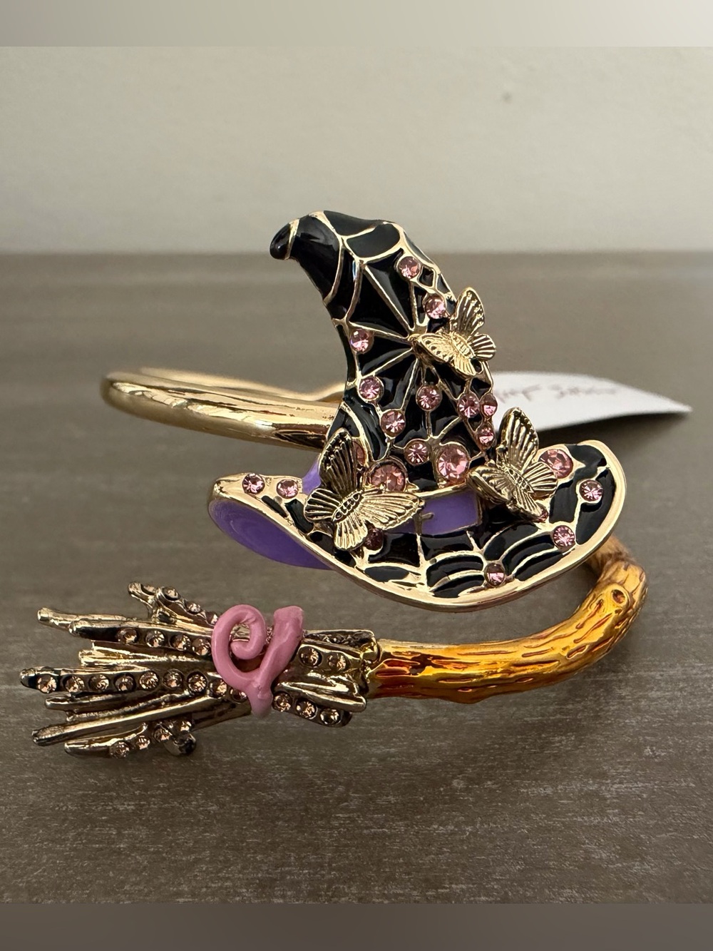 NWT Betsey Johnson Halloween Gold Witch Hat & Broomstick Bypass Hinged Bracelet